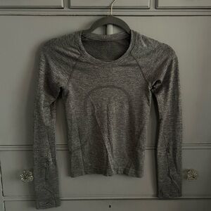 Grey Lululemon Swiftly Tech